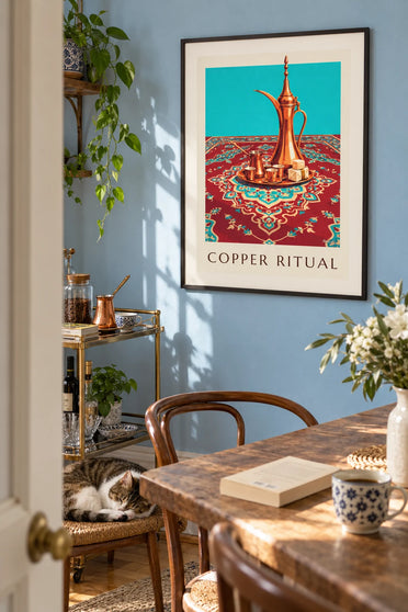 Poster türkisches Kaffeeservice aus gehämmertem Kupfer und Lokum: gerahmt an der Wand