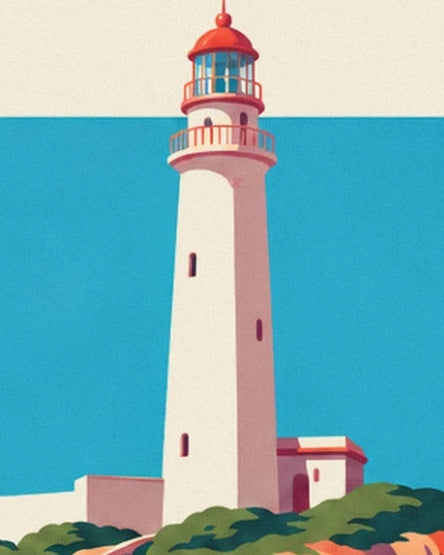 Der weiße Leuchtturm mit seiner roten Laterne vor dem türkisfarbenen Meer