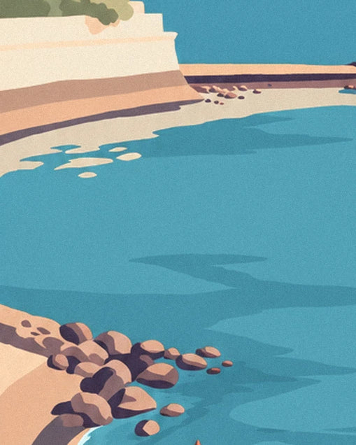 Die braunen Felsen am sandigen Ufer, neben dem türkisfarbenen Wasser des Tejo