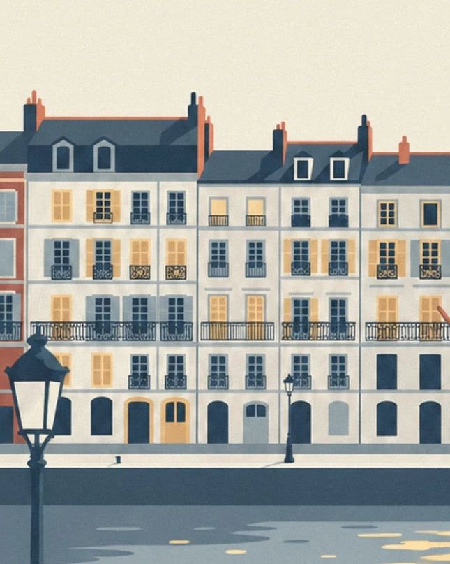 Les façades claires aux balcons ouvragés et les réverbères au bord de l’eau