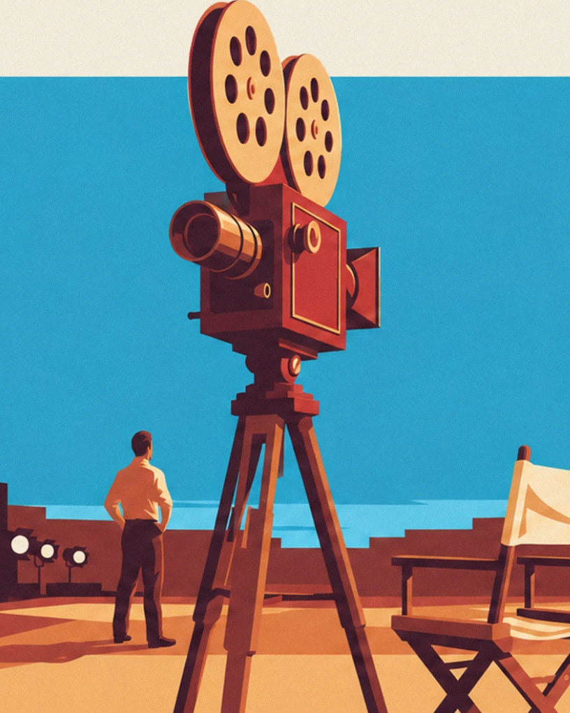 Die Kamera mit 2 Filmspulen auf ihrem Holzstativ, ein Mann von hinten und ein Regiestuhl