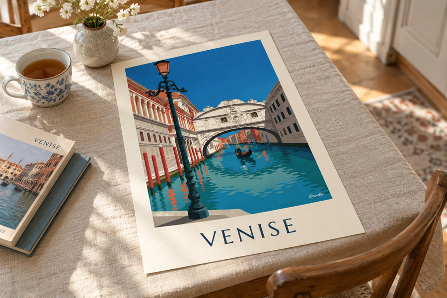 Poster Gondel unter der Seufzerbrücke in Venedig: auf einem Tisch