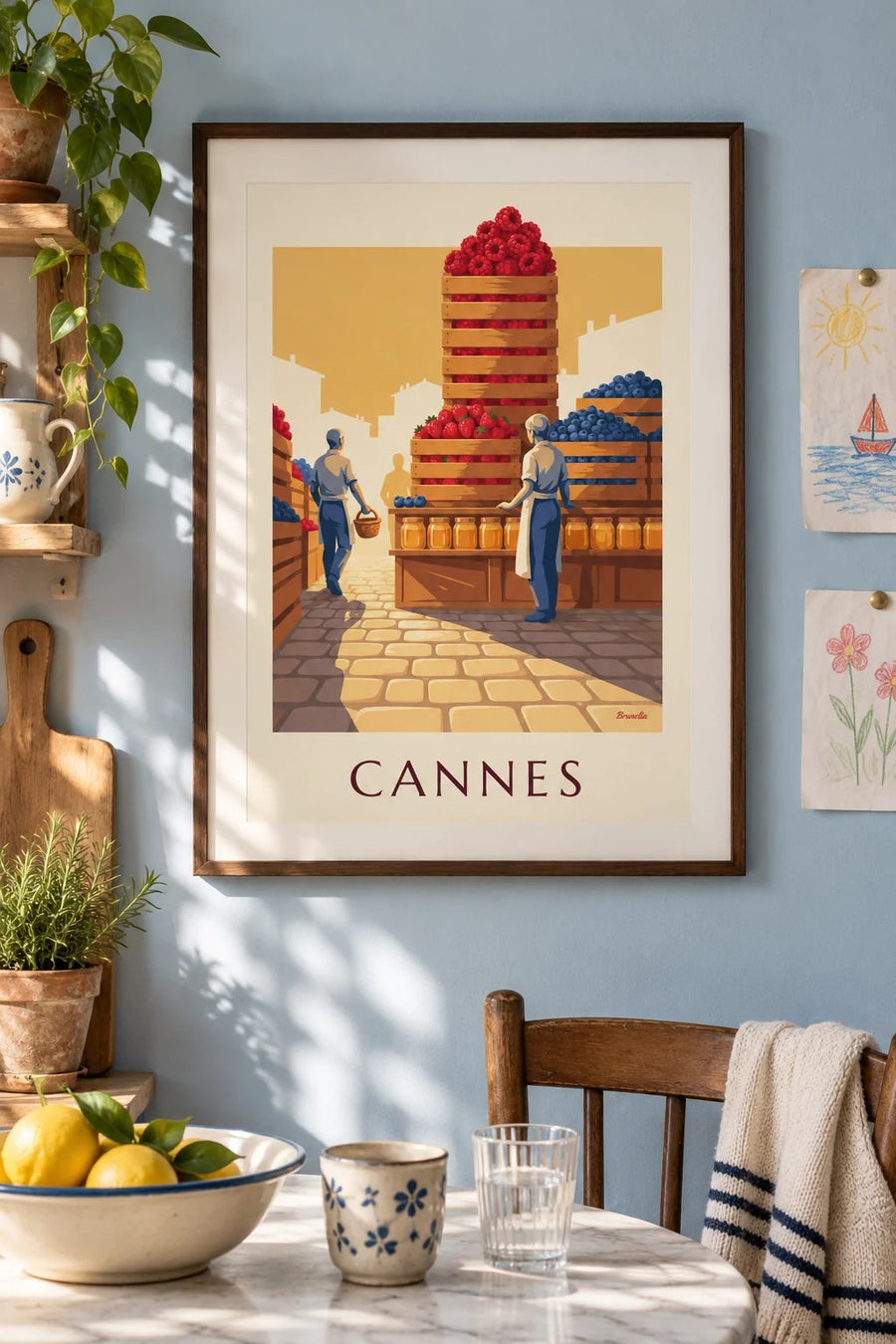 Affiche marché Forville à Cannes, fruits rouges : encadrée au mur