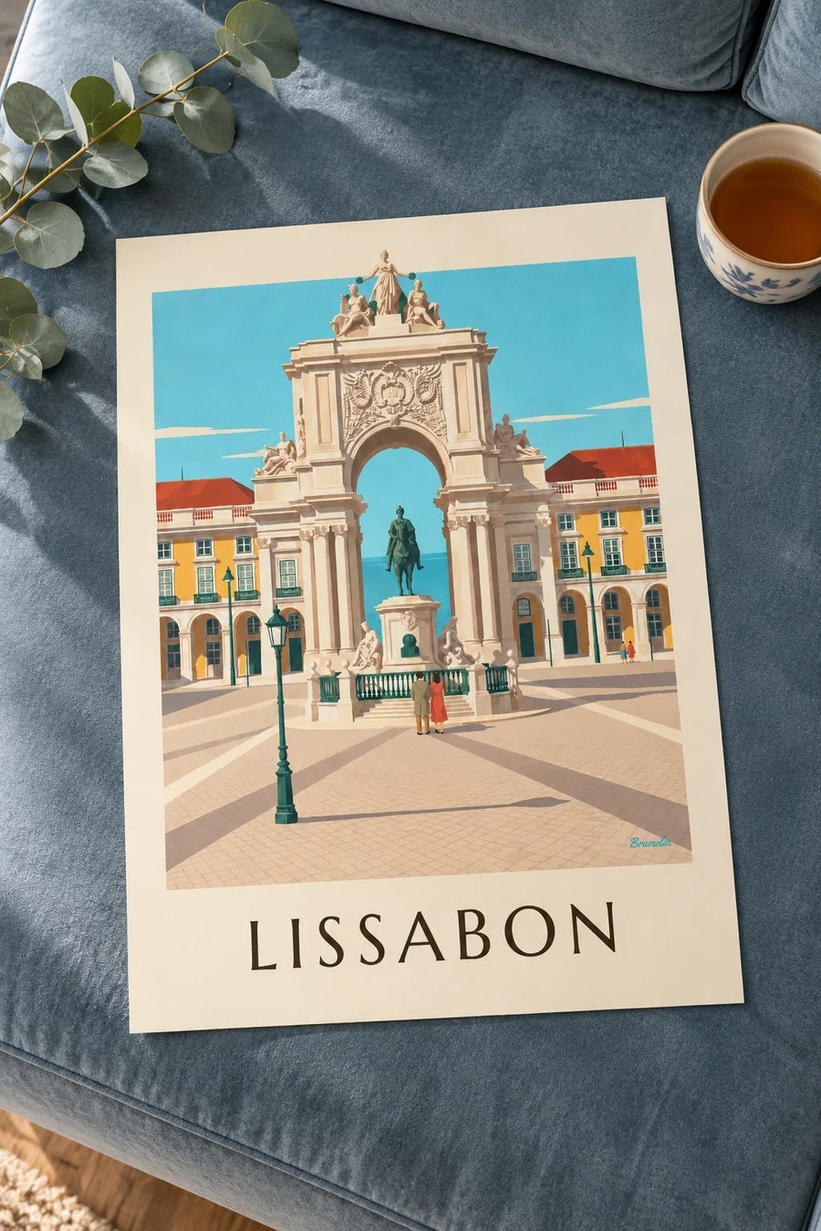 Poster Praça do Comércio und Arco da Rua Augusta in Lissabon: auf einem Tisch