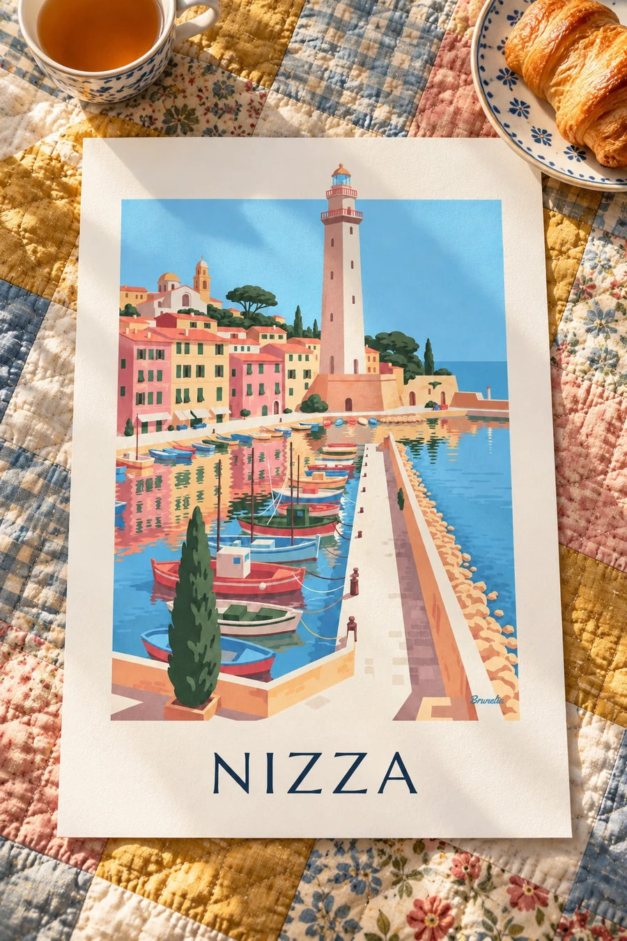 Poster Hafen Lympia in Nizza mit seinen Booten: flach auf einem Tisch