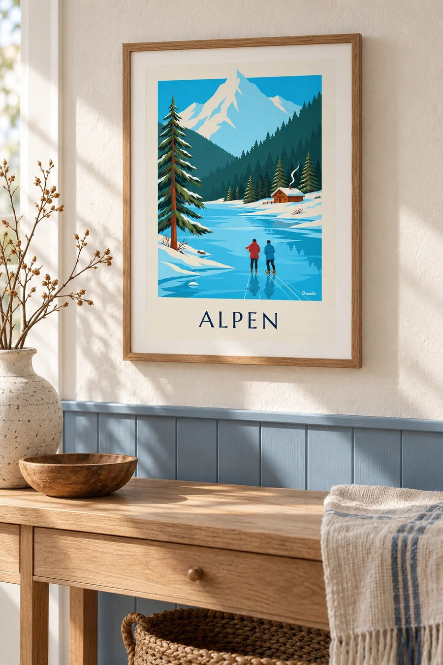 Poster Schlittschuhläufer auf einem zugefrorenen See vor verschneiten Alpen: kleines A4-Format, gerahmt