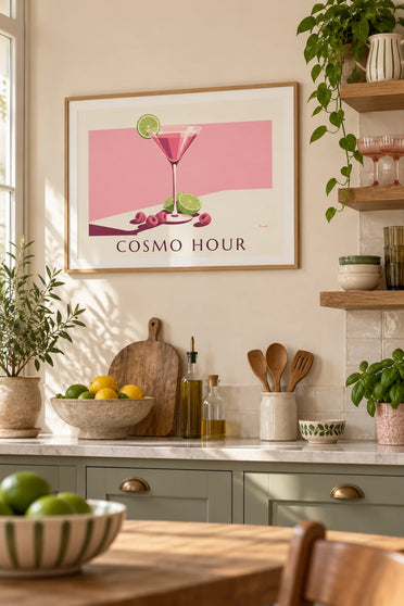 Affiche cocktail Cosmopolitan à la framboise et citron vert : encadrée au mur