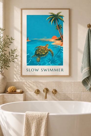 Poster Meeresschildkröte schwimmt bei Sonnenuntergang in türkisfarbenem Wasser: gerahmt an der Wand