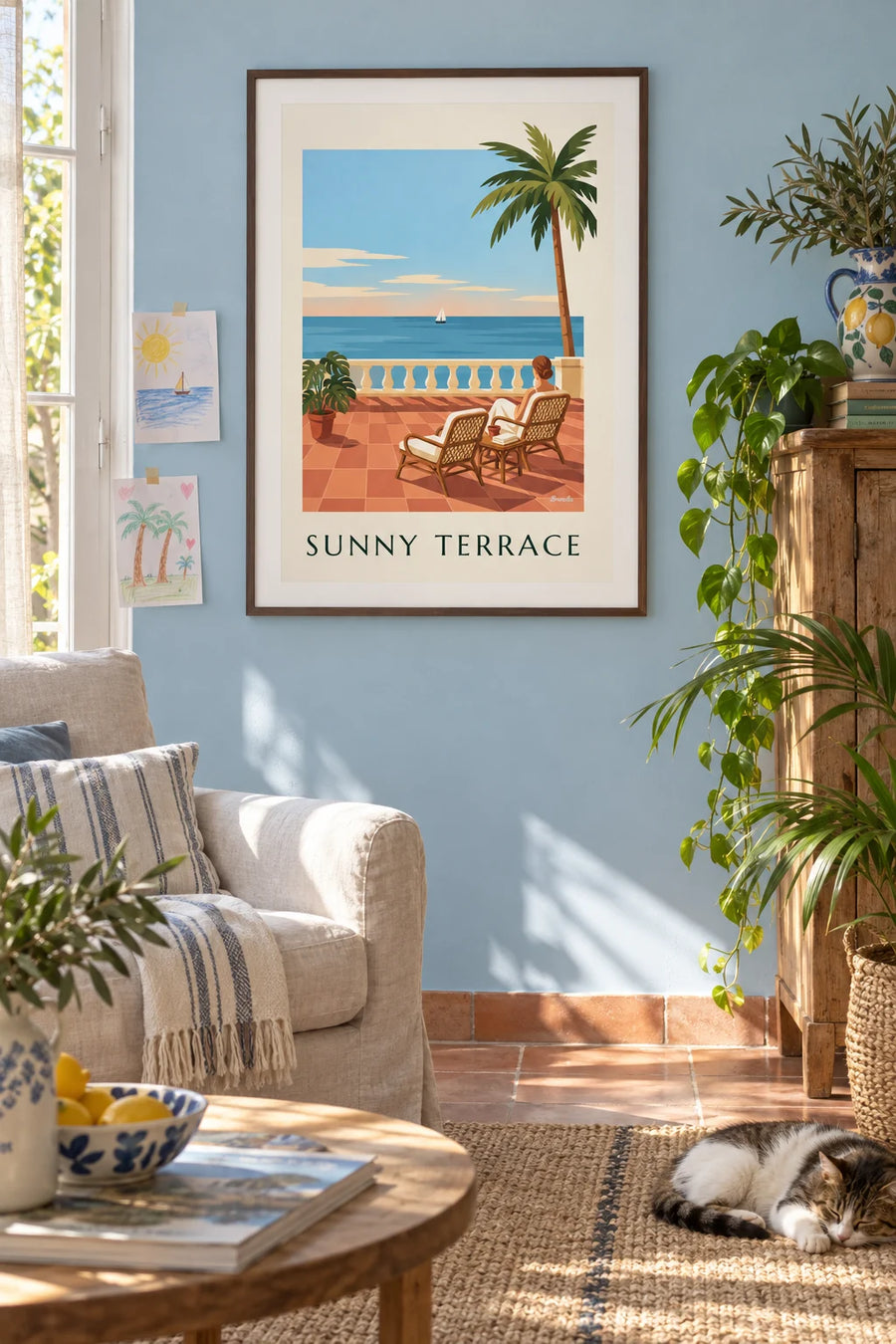 Affiche terrasse tropicale, fauteuils en rotin et vue sur la mer : encadrée au mur